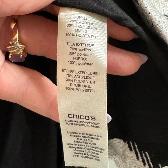 Chico’s Stripe Geometric Coat Black & White 0 - Picture 9 of 9